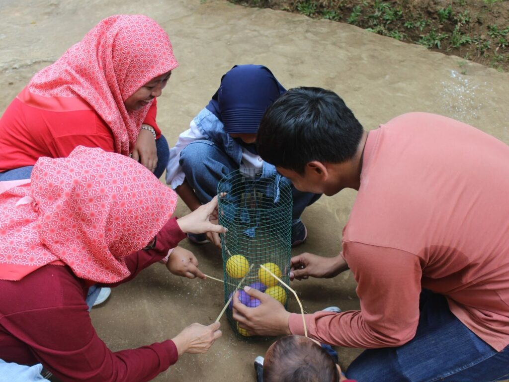 Team building seru di Kabupaten Probolinggo Jawa Timur