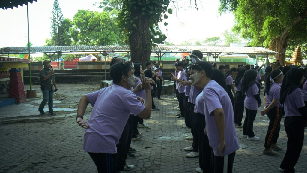 kegiatan outbound di blitar